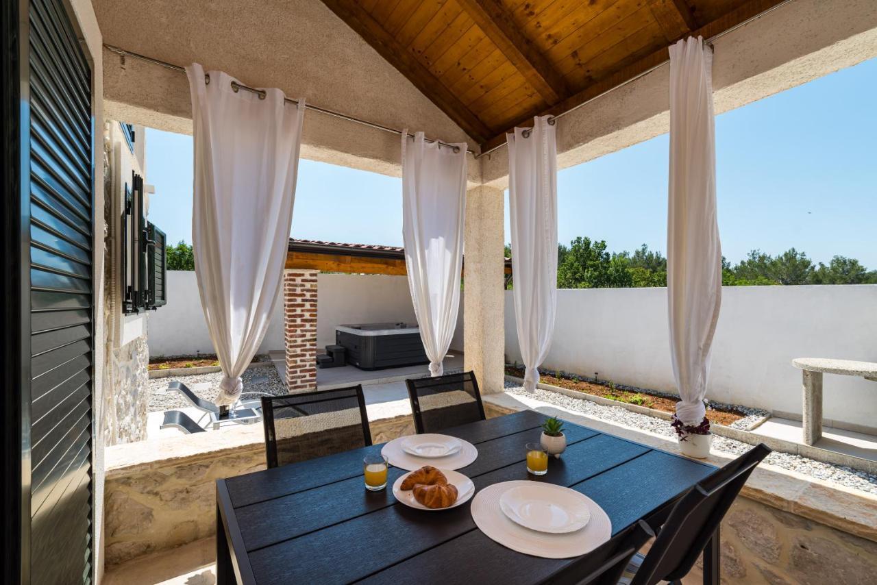 Holiday Home Figurica Novigrad  Exteriér fotografie